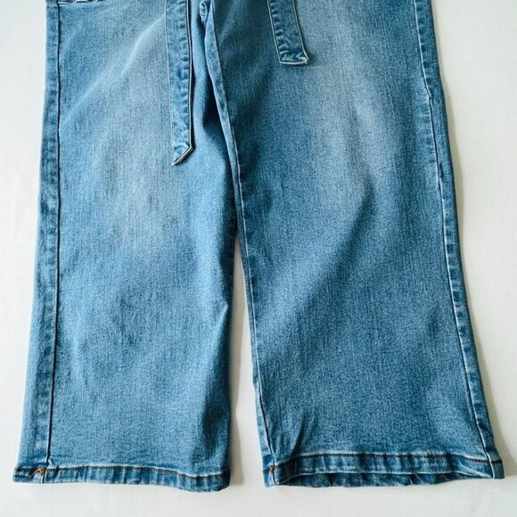 Chelsea & Violet Women's Wide Leg Crop Jeans Size 31 High Rise Button Fly - Picture 8 of 14